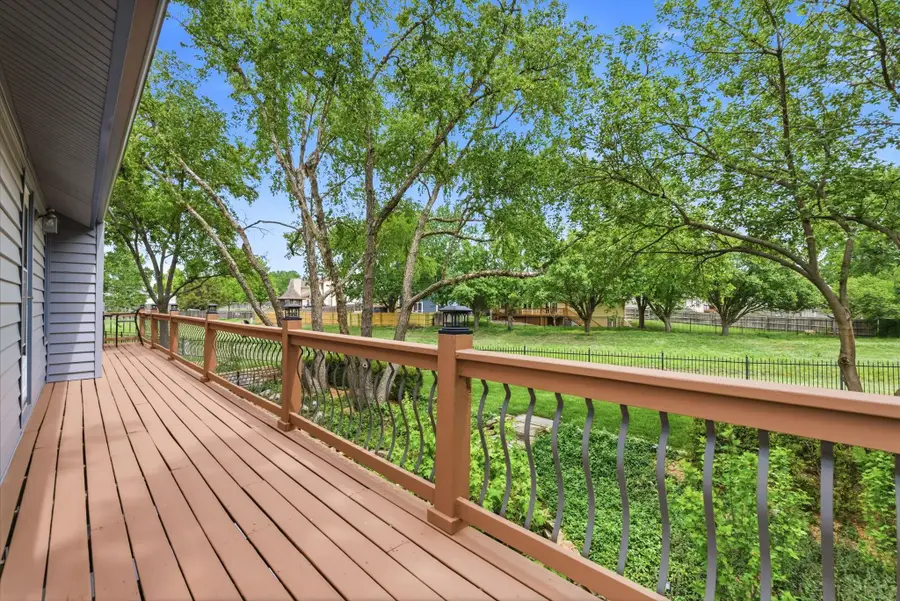 2120 S Linden Ct, Wichita, KS 67207 - #2
