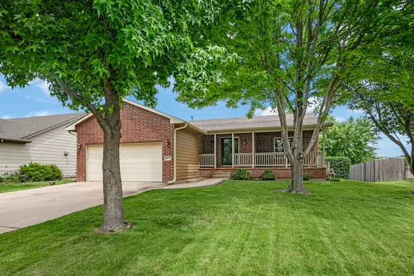 2037 N Ruger Cir, Andover, KS 67002-8102