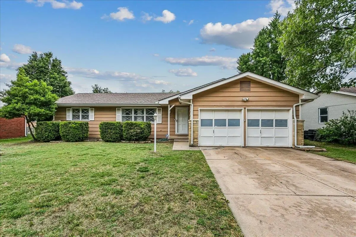 2733 N Dellrose Ave, Wichita, KS 67220 - #1