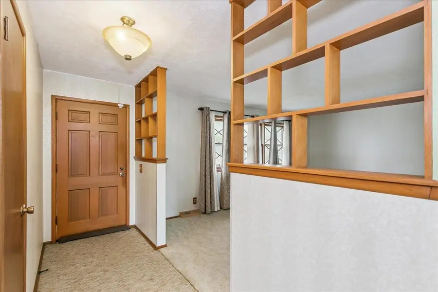 2733 N Dellrose Ave, Wichita, KS 67220 - #2