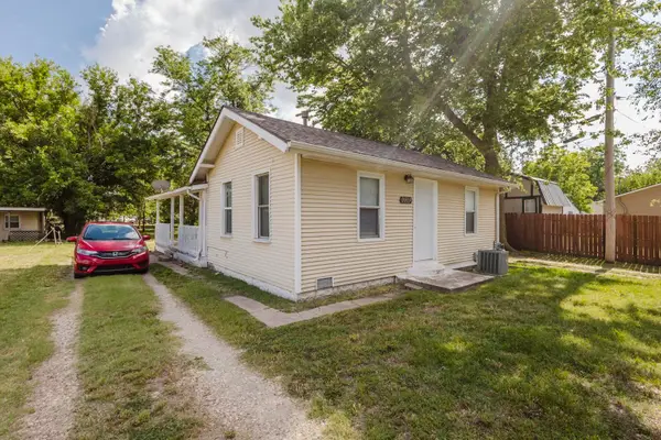 2005 W Walker, Wichita, KS 67213