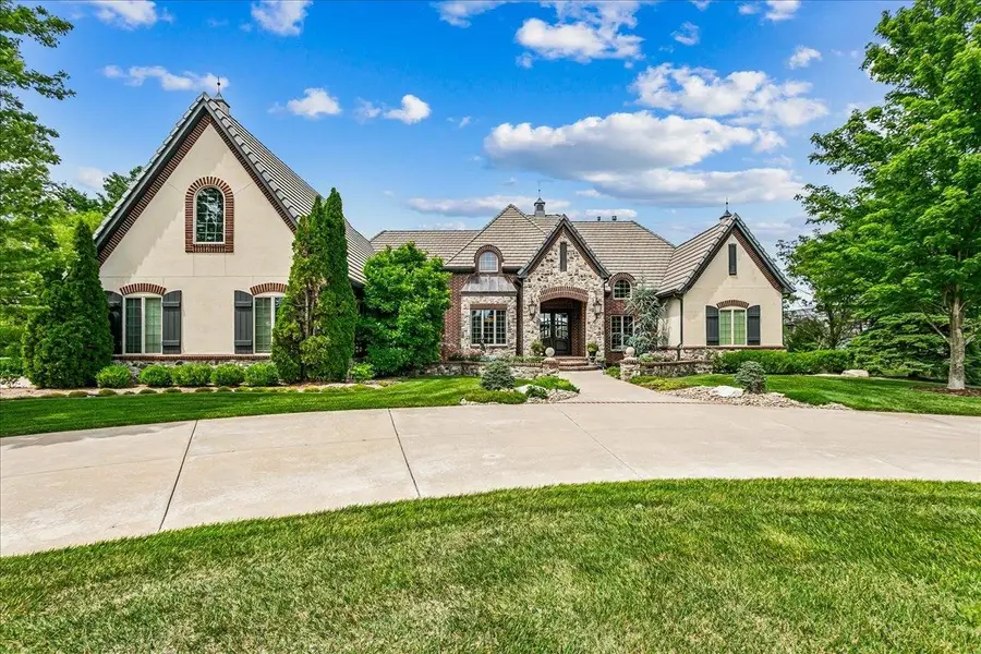 224 E Cedar Ridge Ct., Andover, KS 67002 - #2