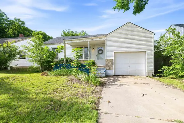5125 E Elm St, Wichita, KS 67208