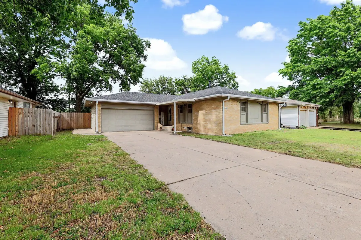 3808 W Cornelison St, Wichita, KS 67203 - #1