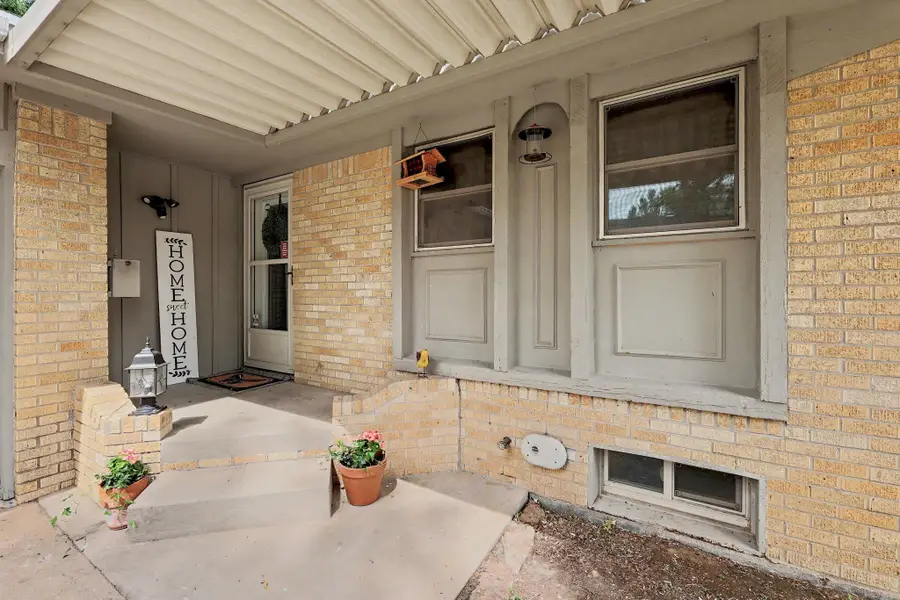 3808 W Cornelison St, Wichita, KS 67203 - #2
