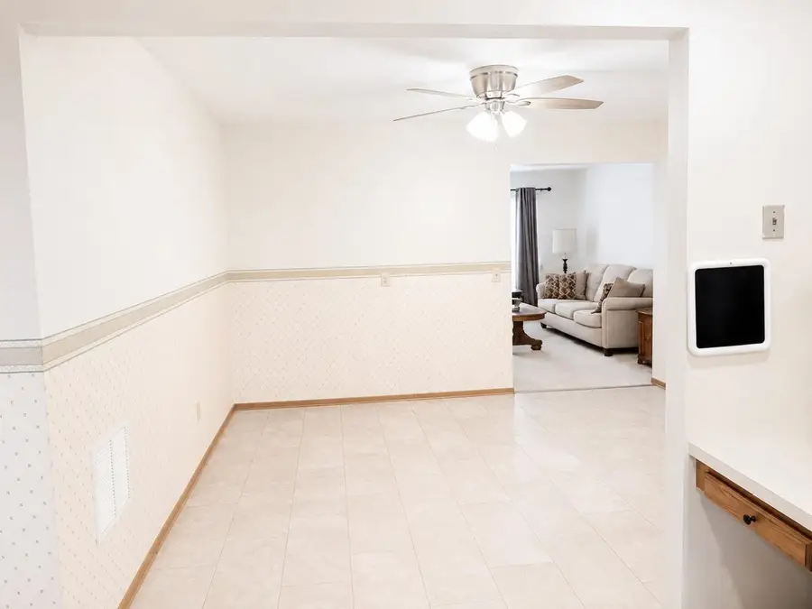 915 Lena, Salina, KS 67401 - #3