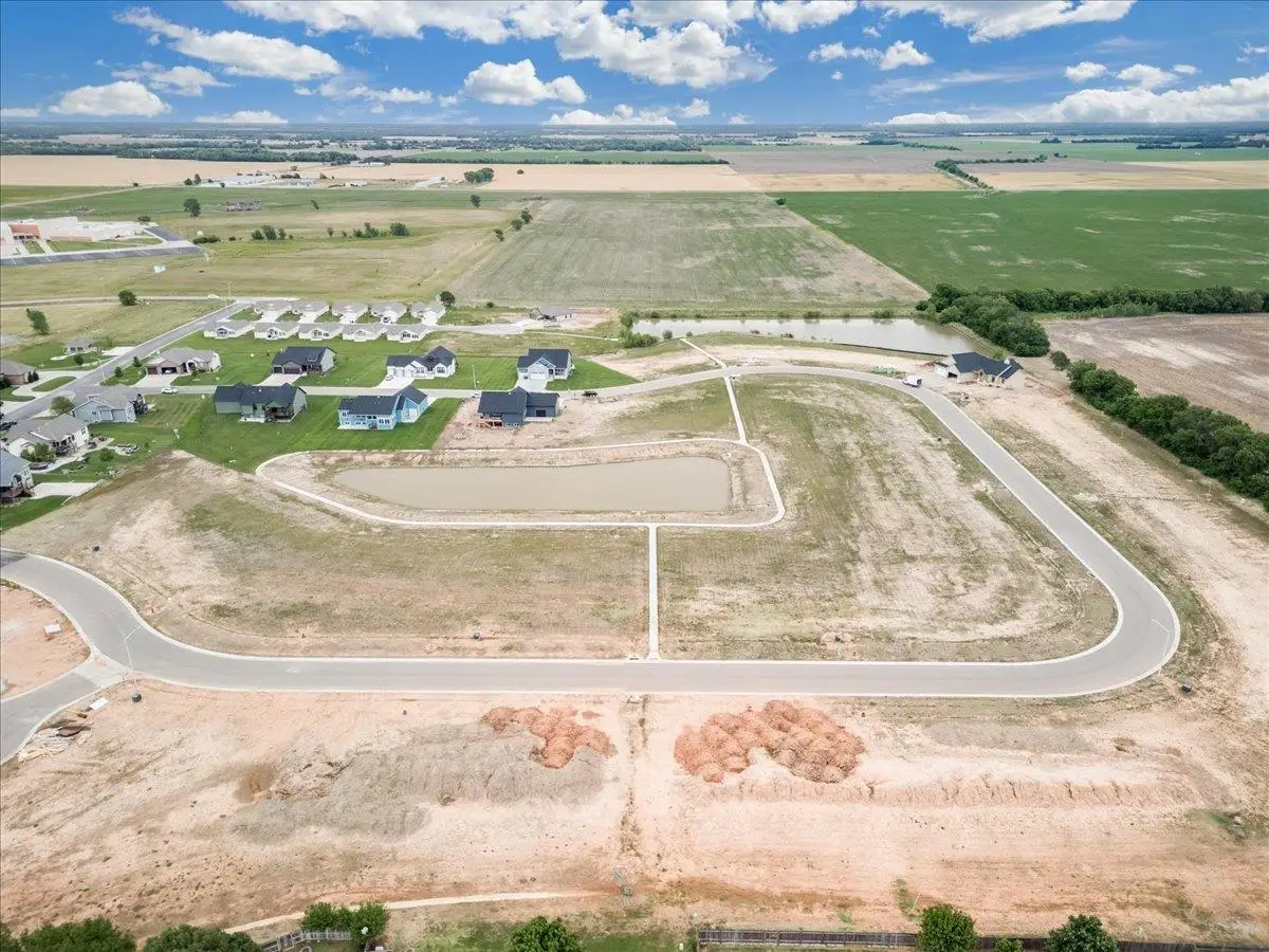 406 S Stoney Creek St, Clearwater, KS 67026 - #1