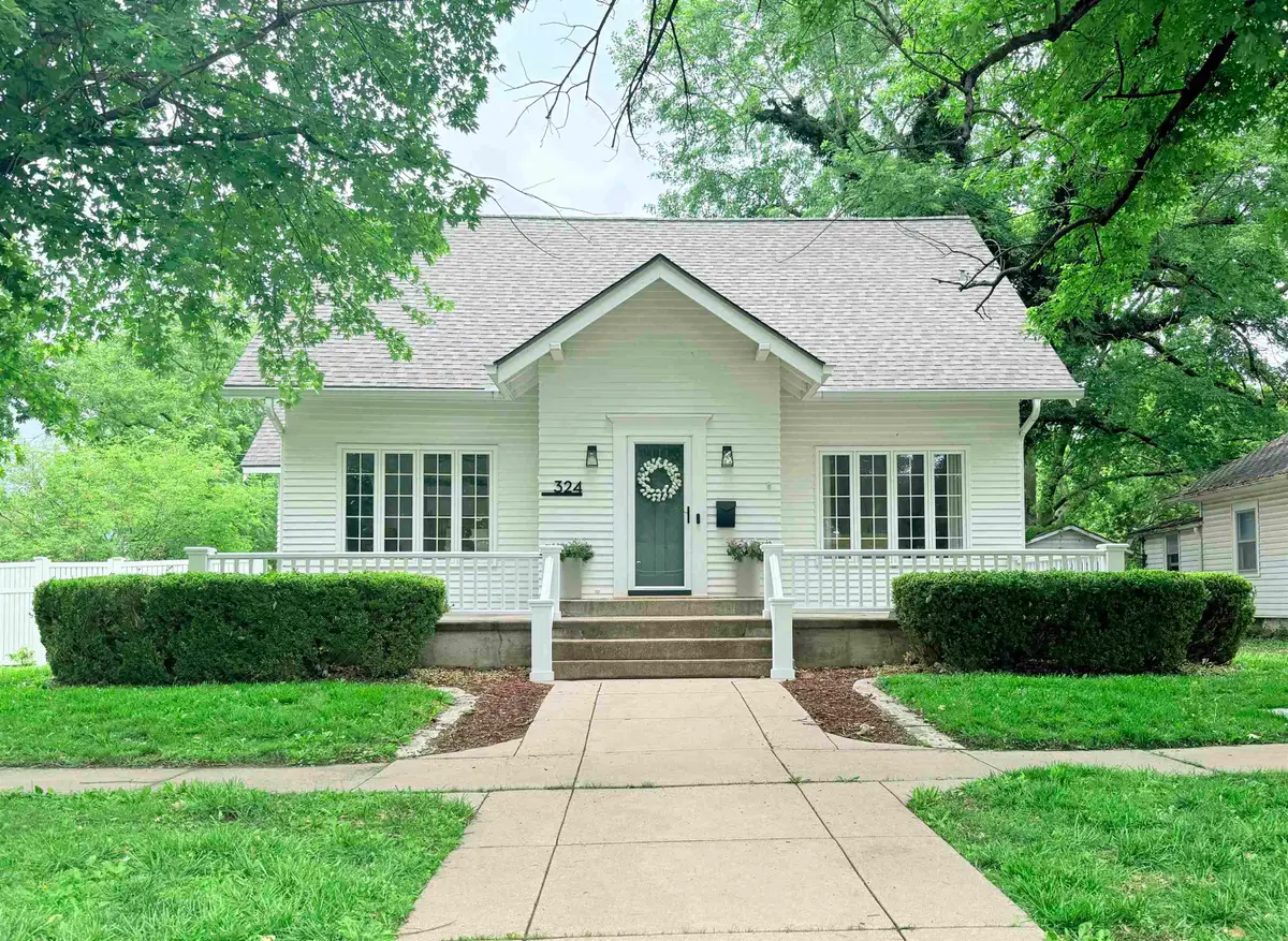 324 Locust, Marion, KS 66861 - #1