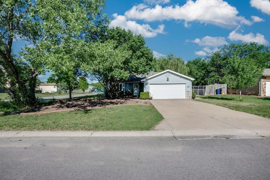 2048 N Forest Park St, Derby, KS 67037 - #3
