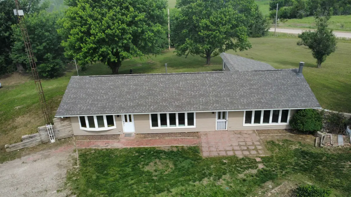 211 S Meridian Rd, Wellington, KS 67152 - #1