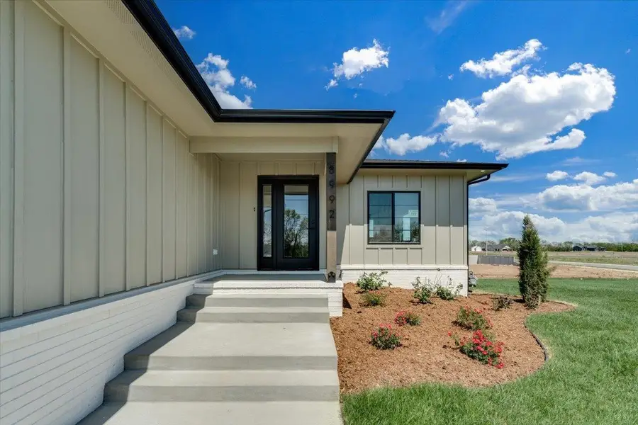 8992 E Bradford St, Wichita, KS 67210 - #3