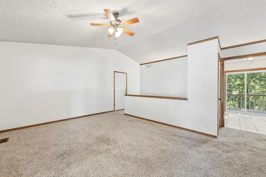 636 Dublin Dr, Andover, KS 67002 - #2