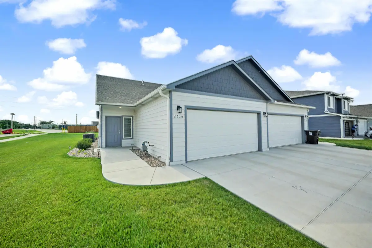 2754 Amelia Ln, Salina, KS 67401 - #1