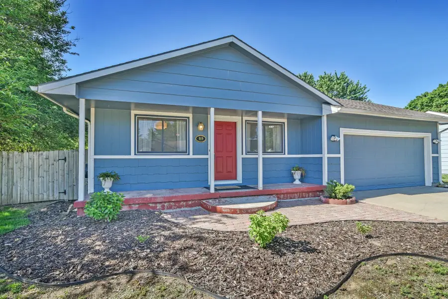 919 E Karla, Haysville, KS 67060 - #3