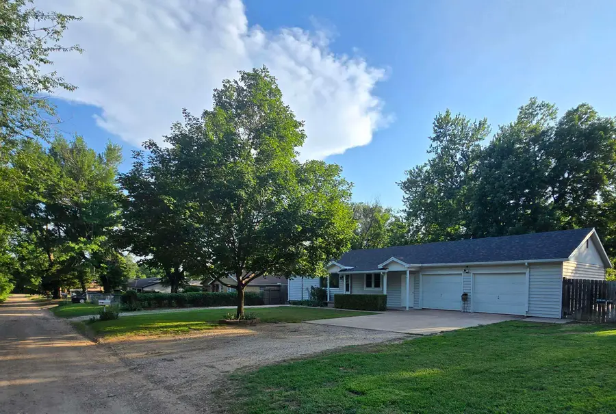 1125 N 13th, Arkansas City, KS 67005 - #2