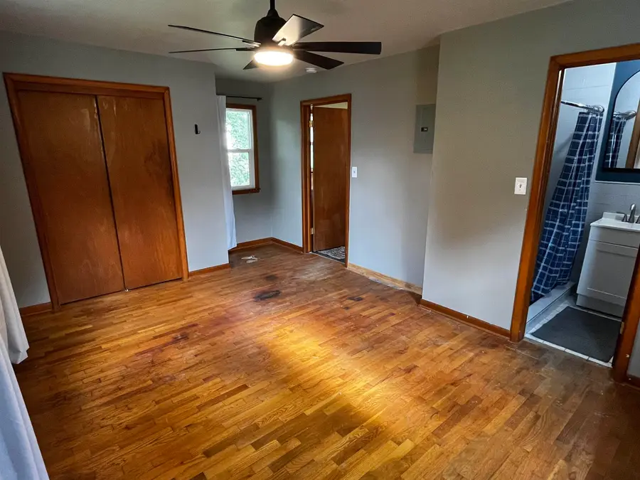 328 SW 3rd, Newton, KS 67114 - #3