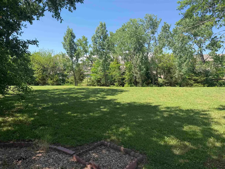 2750 N Rushwood St, Wichita, KS 67226 - #2