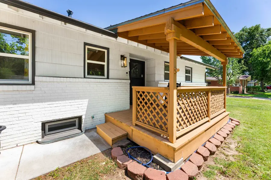 852 N Caddy Ln, Wichita, KS 67212 - #2