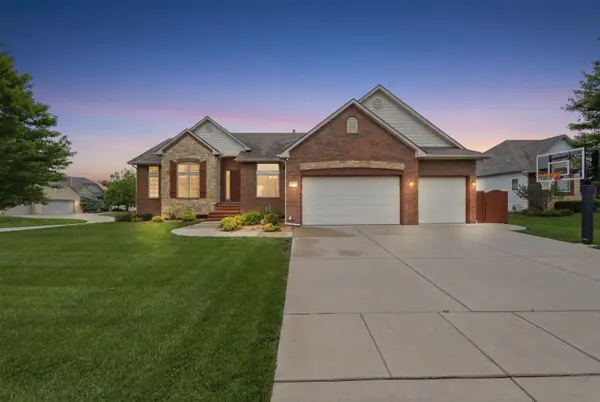 13029 E Reeds Cove Ct, Wichita, KS 67230
