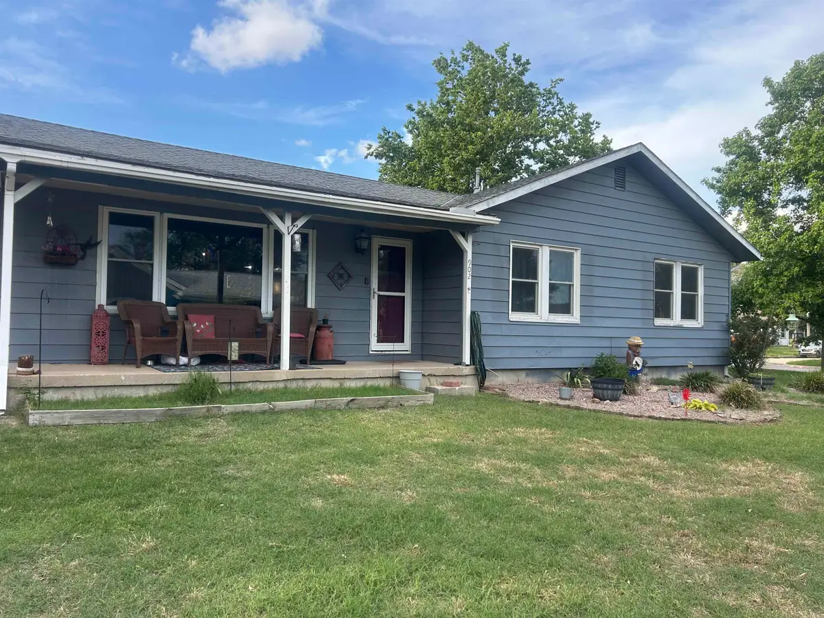 902 N Poplar, Wellington, KS 67152 - #1
