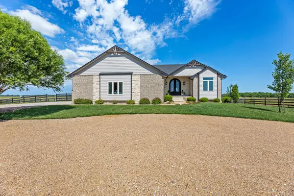 6750 S Hertzler Rd, Halstead, KS 67056-9407