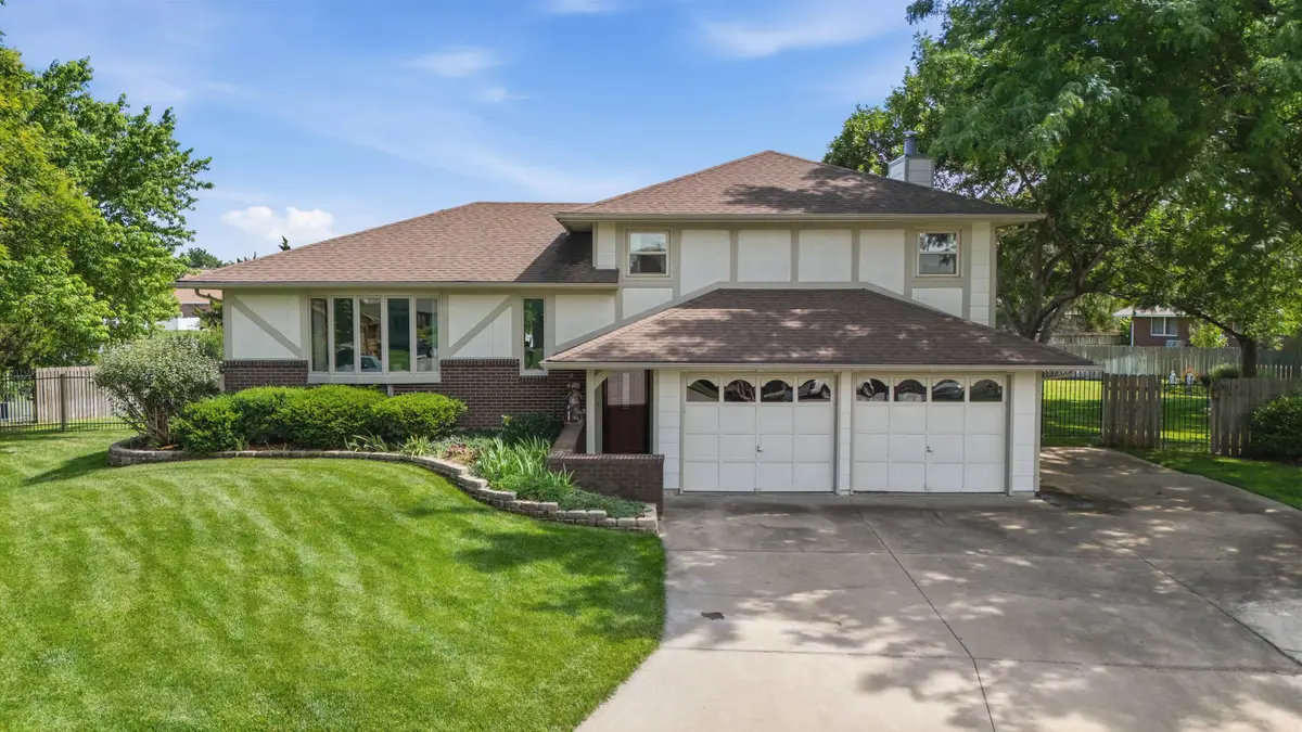 836 Trinity Ct., Newton, KS 67114 - #1