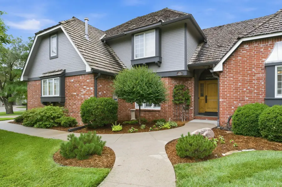 803 N Cypress, Wichita, KS 67206 - #2