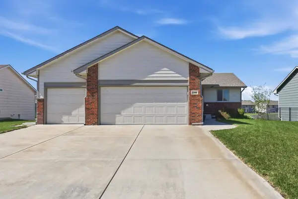 1709 N Thoroughbred Cir, Wichita, KS 67235