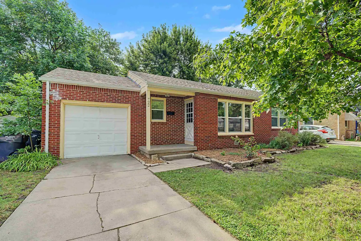 722 S Lightner, Wichita, KS 67218 - #1