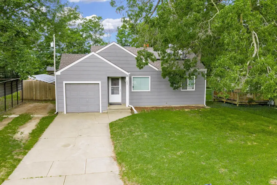 207 N Florence St, Wichita, KS 67212 - #2