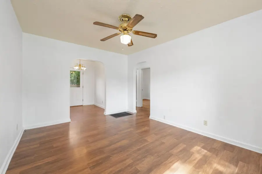 207 N Florence St, Wichita, KS 67212 - #3