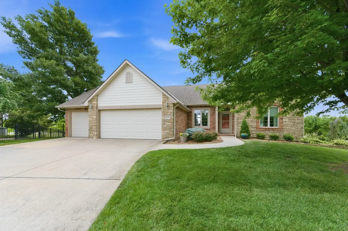 2228 N Sawgrass, Derby, KS 67037 - #1