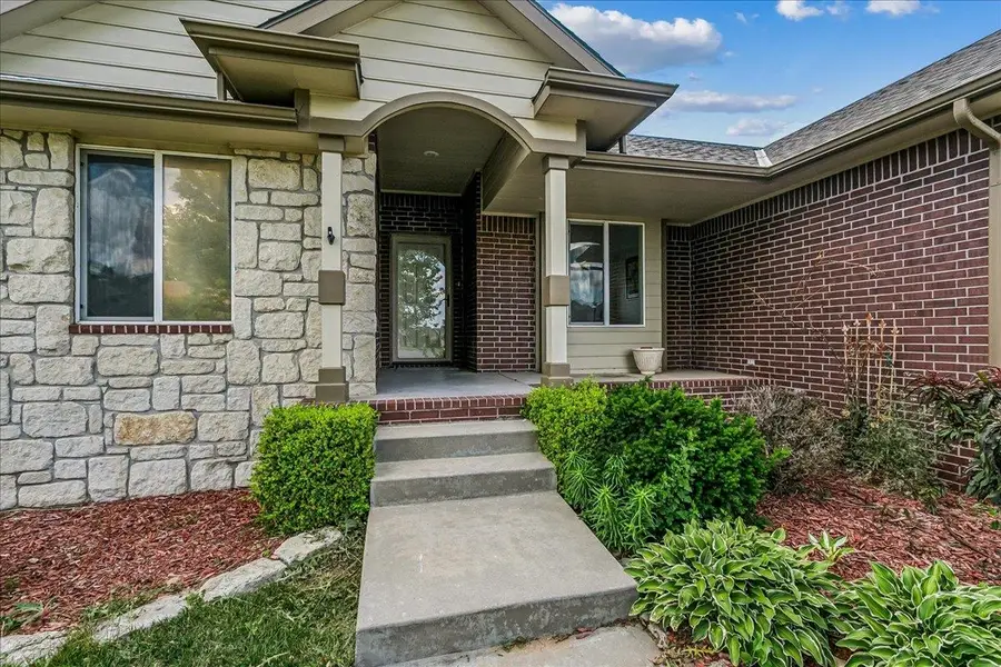 1201 N Oak Ridge St, Goddard, KS 67052 - #2
