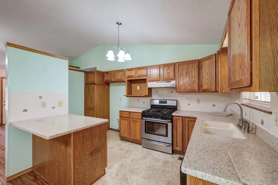 235 W Rosewood Lane, Derby, KS 67037 - #3