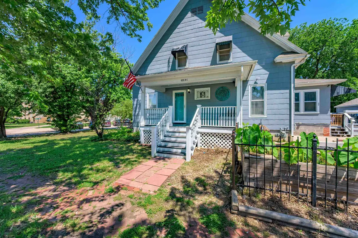501 N C St, Wellington, KS 67152 - #1