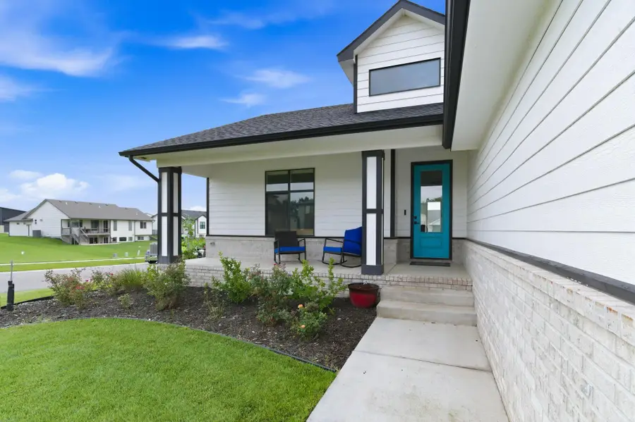 226 S Wellcrest, Goddard, KS 67052 - #2