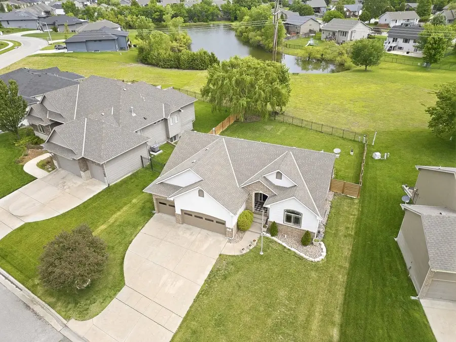 710 W Gatewood Ln, Andover, KS 67002 - #2