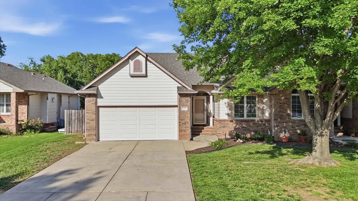 1114 N Fontenelle Dr, Derby, KS 67037-7913 - #1