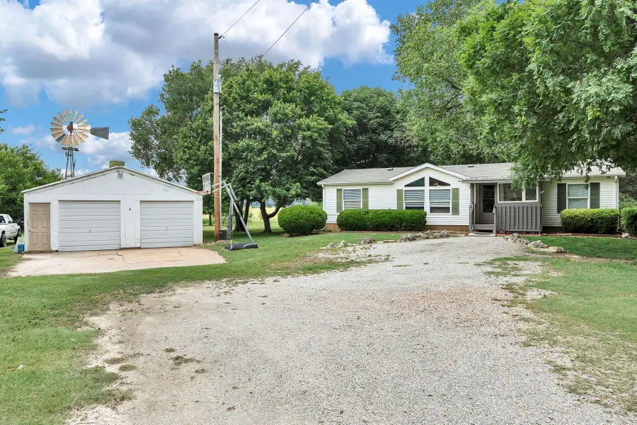 14471 SW Ohio St Rd, Augusta, KS 67010 - #3