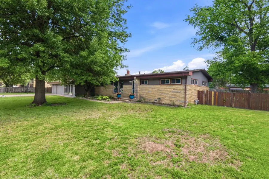 352 S Floyd St, Wichita, KS 67209 - #2
