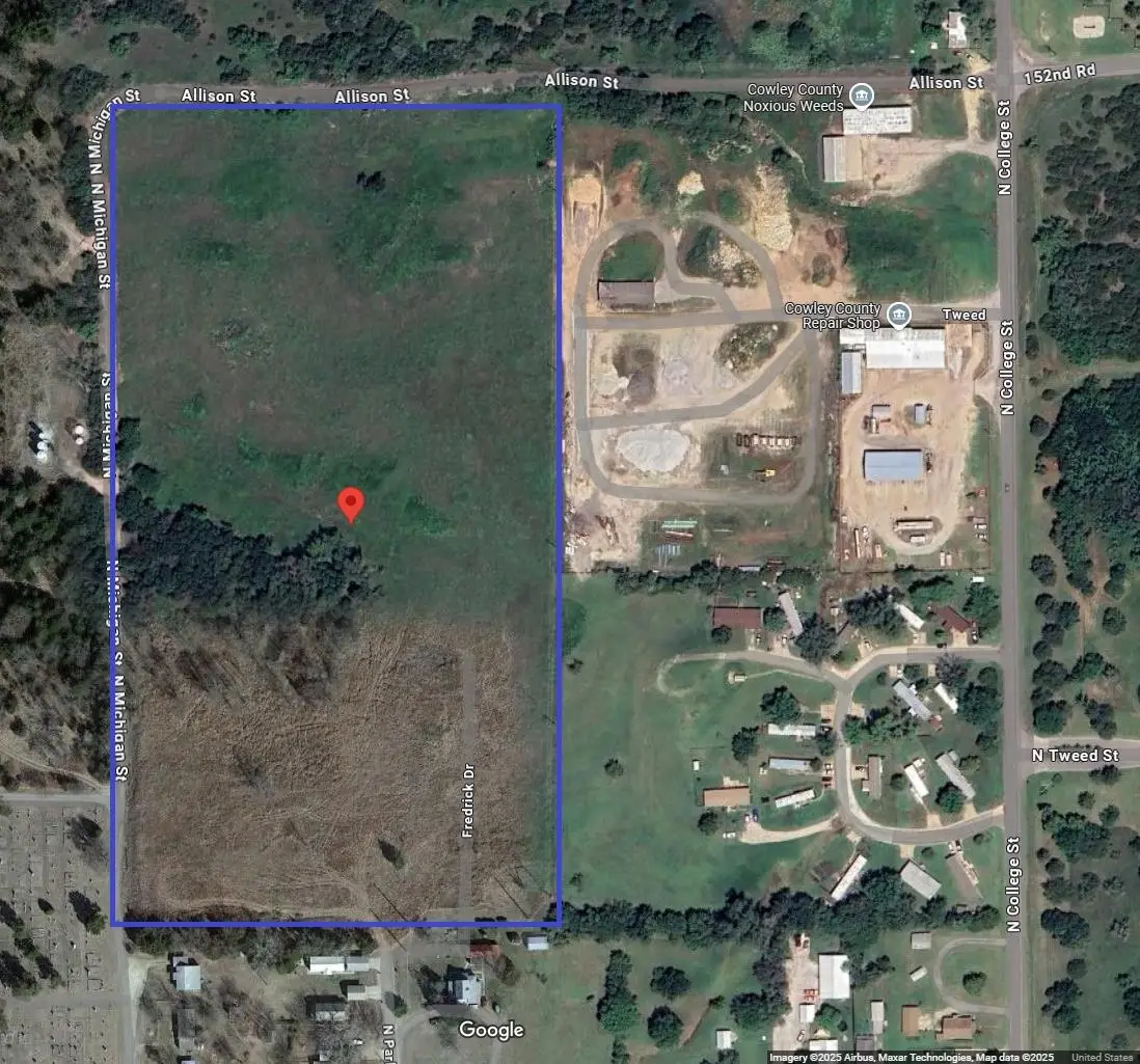 700 N Michigan, Winfield, KS 67156 - #1