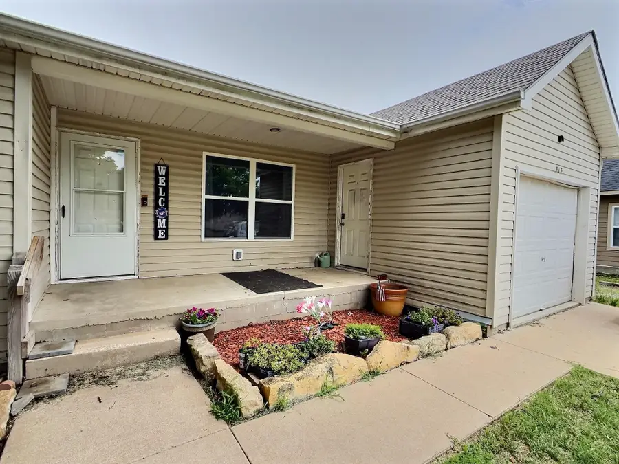 913 N C St., Wellington, KS 67152 - #2