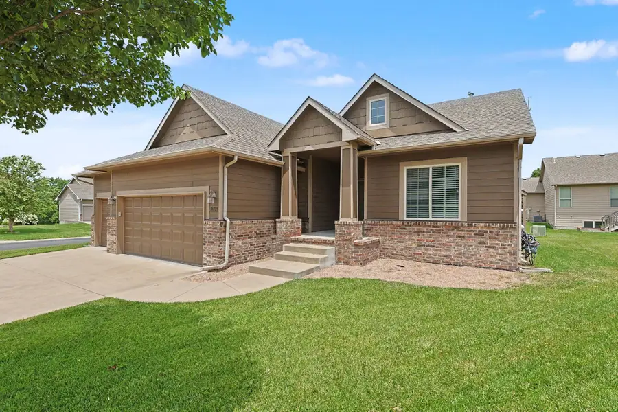 933 W Threewood, Andover, KS 67002 - #3