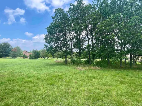 0 Pine Ridge Rd, Winfield, KS 67156