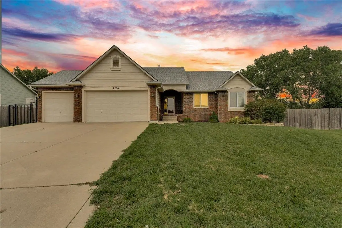 2206 E Myrtlewood, Derby, KS 67037 - #1
