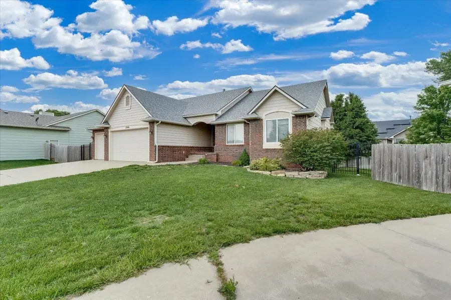2206 E Myrtlewood, Derby, KS 67037 - #2