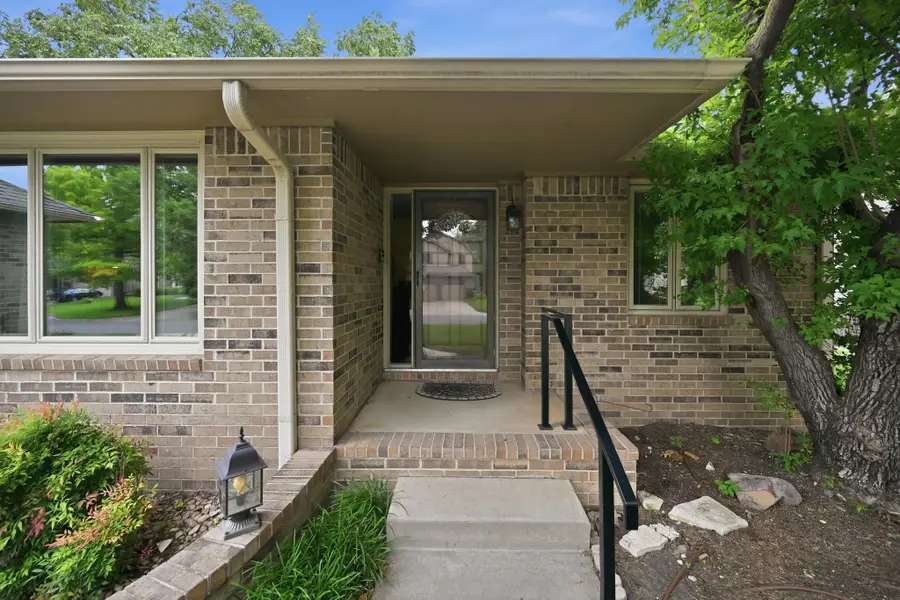 1319 N Coachhouse Ct, Wichita, KS 67235 - #2