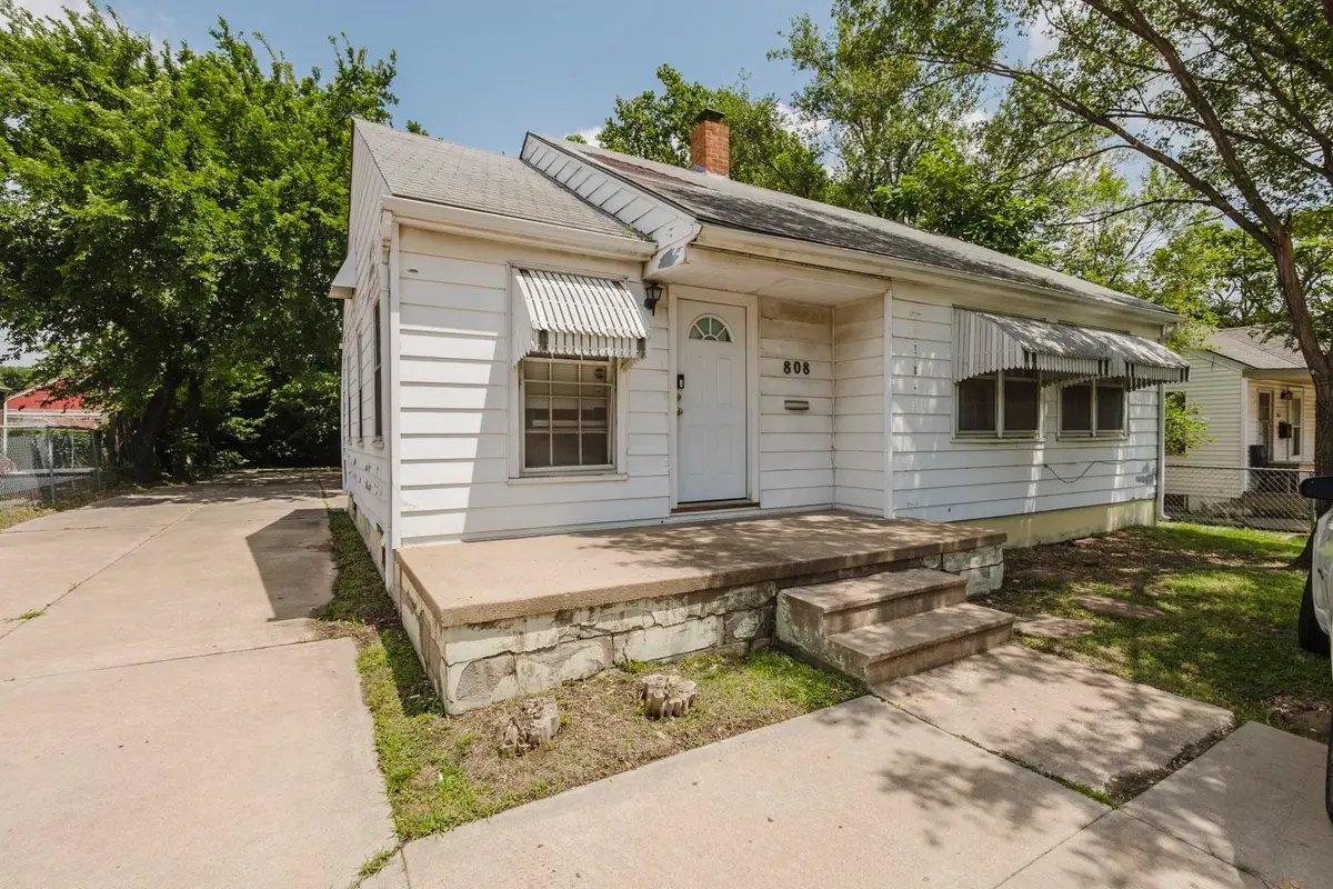 808 N Oliver Ave, Wichita, KS 67208 - #1