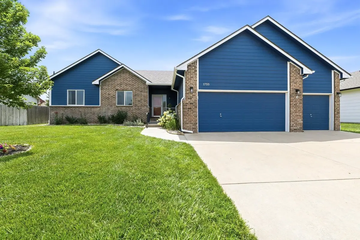 1755 W Saddle Brooke, Haysville, KS 67060 - #1