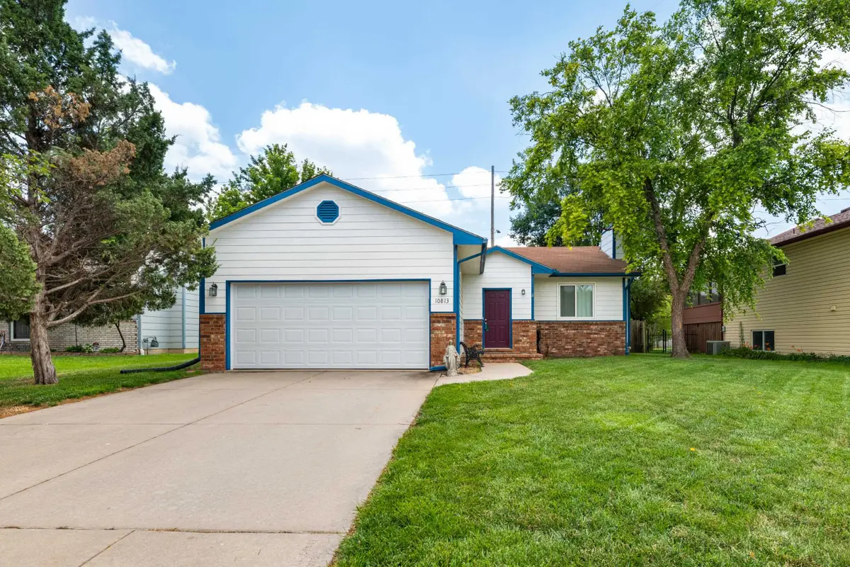 10813 W Blake Cir, Wichita, KS 67209 - #1